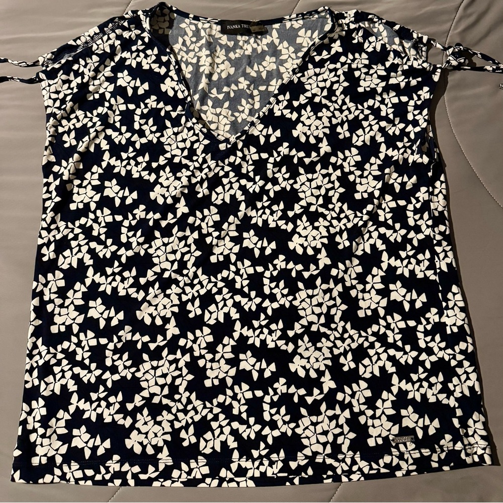 Ivanka Trump Black Blouse with Short Sleeves and Floral Pattern